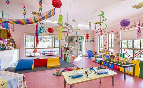 正规的幼儿园装修设计公司真的能创造出温馨的育儿环境吗1
