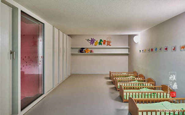 幼儿园如何设计装饰幼儿园室内墙面背景才有价值1