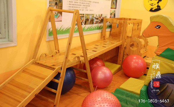 幼儿园图书馆装修是为了给孩子一个健康的学习环境2